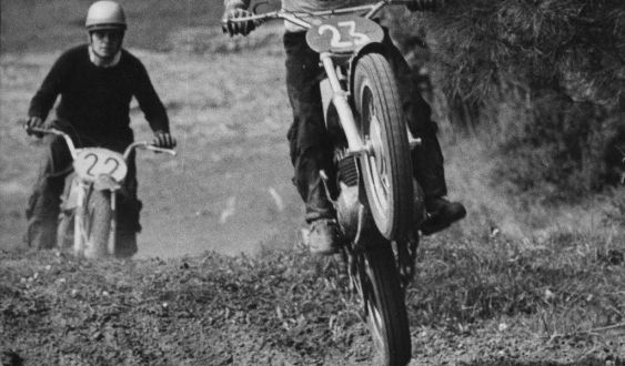 1024px-Joan_Font_Montesa_Cappra_360_6_hores_Cardedeu_1969_C