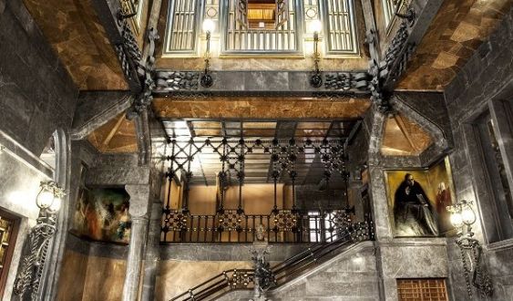 BARCELONA; PALAU GÜELL; GAUDÍ; NOU DE LA RAMBLA