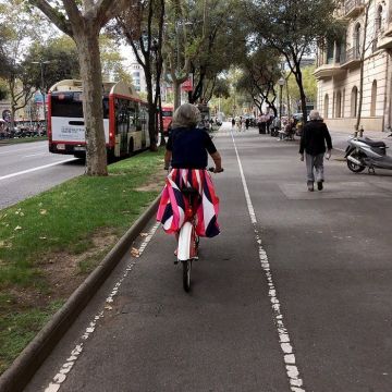 1-obrir-ciclista per avinguda diagonal-barcelona