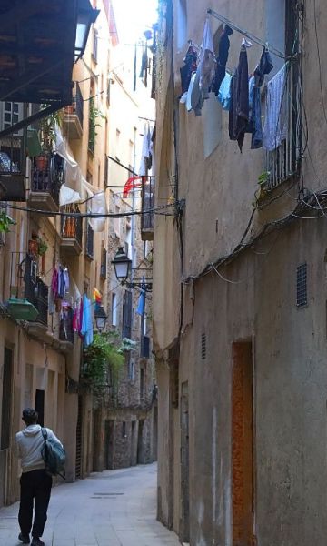 Callejón de la Ribera por Anna Badia