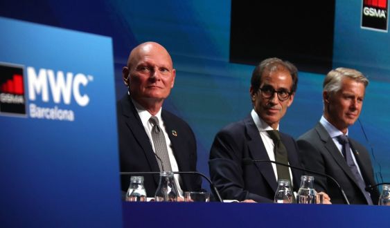 John Hoffman, Pau Relat y Mats Granryd. © ACN