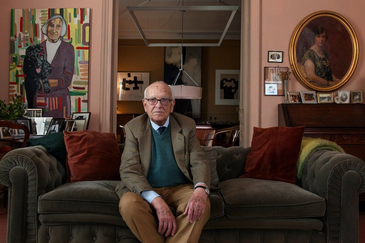 Miguel Milá en casa.