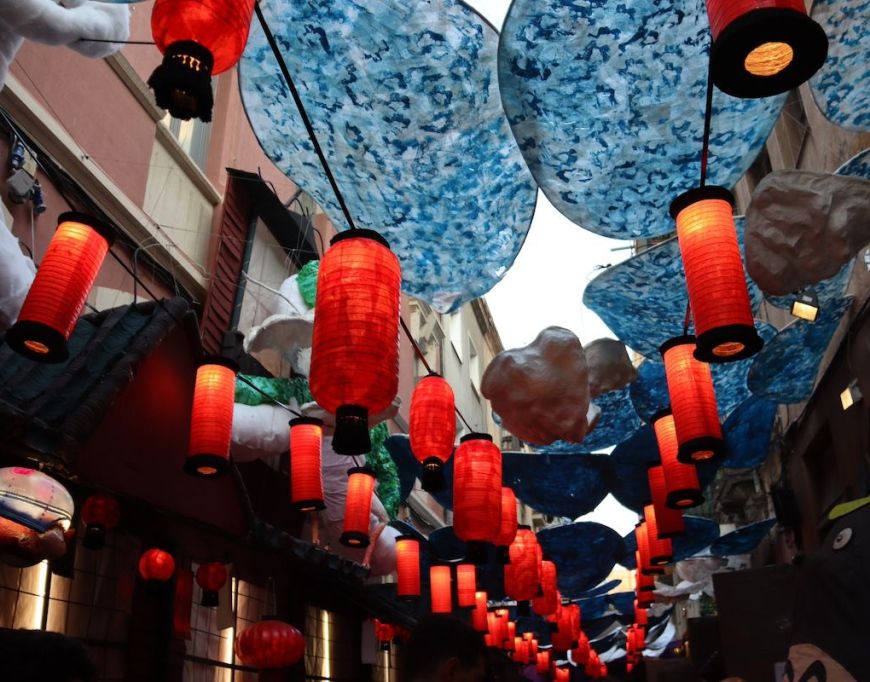 Decoració Carrer Mozart Festes de Gràcia 2024. ©Maria Pratdesaba ACN Decoració Carrer Mozart Festes de Gràcia 2024. ©Maria Pratdesaba ACN