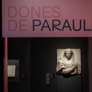La exposición Dones de Paraula por Pep Herrero