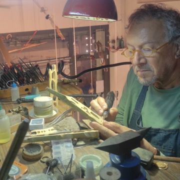 Joan Rovira en su taller