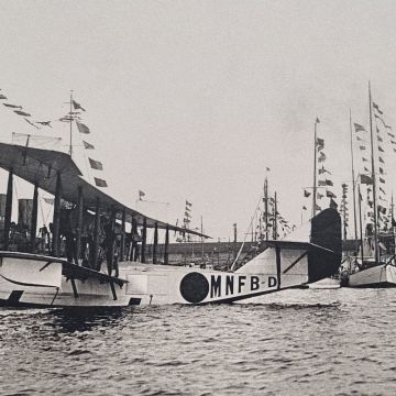 Hidroavión en el Puerto de Barcelona