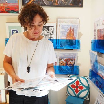 Maite Guillem en su tienda BdeBarcelona por Rita Conti
