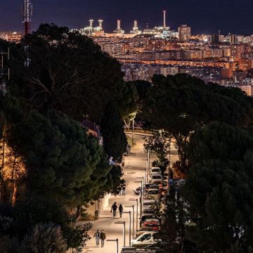 Vistes panoràmiques de Barcelona de nit © Laura Guerrero