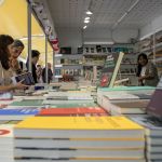 Paradeta de La Setmana del Llibre en Català