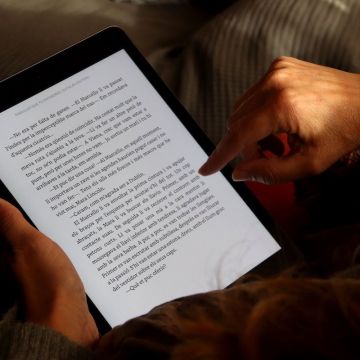 Ebook llibre digital © ACNç