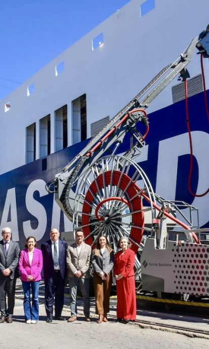 Autoridades en el estreno del OPS de la terminal Grimaldi