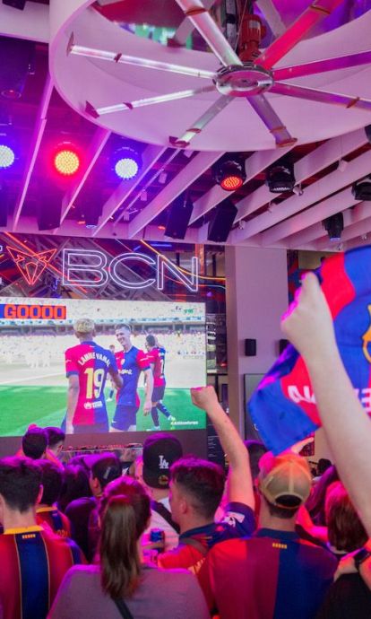 Partido FC Barcelona en Casa Seat