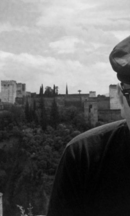 El dissenyador gràfic, col·leccionista i DJ Txarly Brown, nom artístic de Carles Closa.