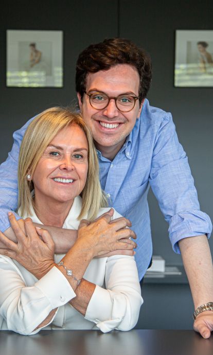 La diseñadora y empresaria Rosa Clará con su hijo Dani Clará, también propietario y directivo a la empresa familiar © Àngel Bravo