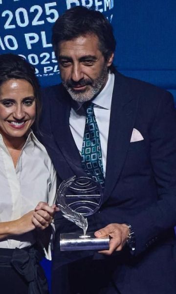 Juan de Val, ganador del Premio Planeta, y Ángela Banzas, finalista Juan de Val, ganador del Premio Planeta, y Ángela Banzas, finalista