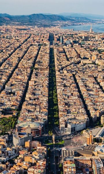 Vista aèria de Barcelona © Ikumaru - Shutterstock