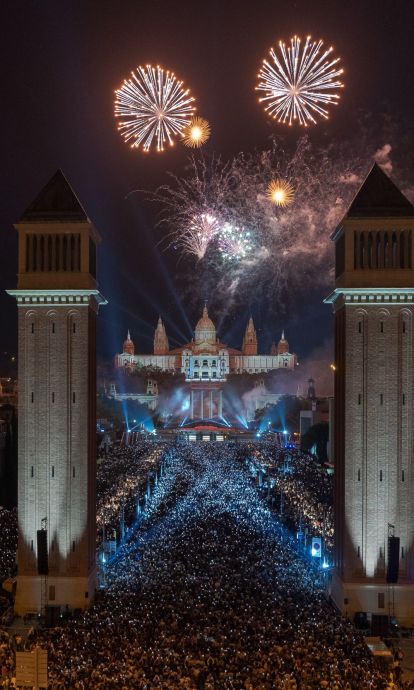 Espectacle piromusical a l'Avinguda Maria Cristina © Jordi de Temple
