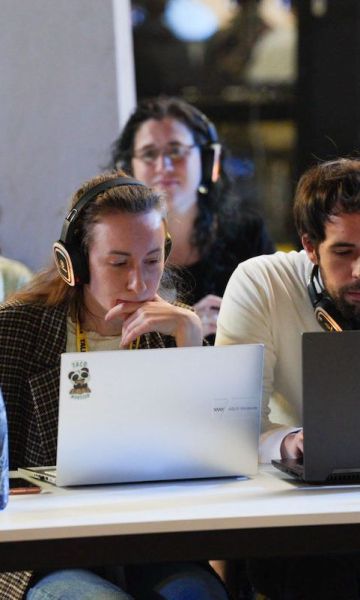 Programadores en una hackathon de Talent Arena