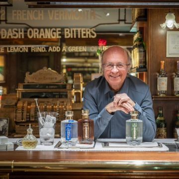 Javier de las Muelas, al Dry Martini de Barcelona, amb la nova gamma Speakeasy Spirits