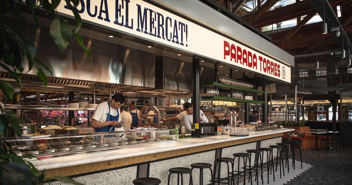 Parada Torres, el nou bar de mercat impulsat pels germans Torres i Pantea Group. Parada Torres, el nou bar de mercat impulsat pels germans Torres i Pantea Group.