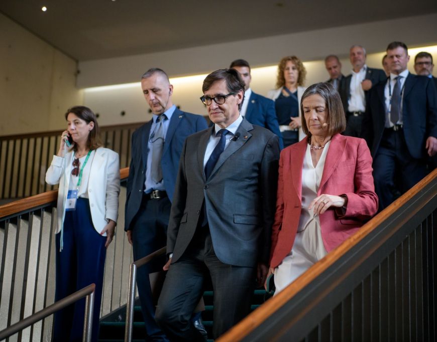 Salvador Illa i Teresa Garcia-Milà, abans de l'inici de la primera jornada de la reunió anual Salvador Illa i Teresa Garcia-Milà, abans de l'inici de la primera jornada de la reunió anual
