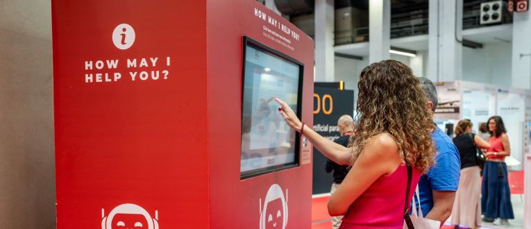 En l'edició de 2026, el SIL ha reunit més de 15.000 visitants procedents de 87 països i 250 ponents. En l'edició de 2026, el SIL ha reunit més de 15.000 visitants procedents de 87 països i 250 ponents.