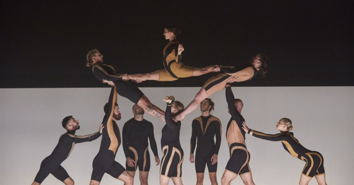 Acrobacias espectaculares y coreografías milimétricas ©Andy Phillipson Acrobacias espectaculares y coreografías milimétricas ©Andy Phillipson
