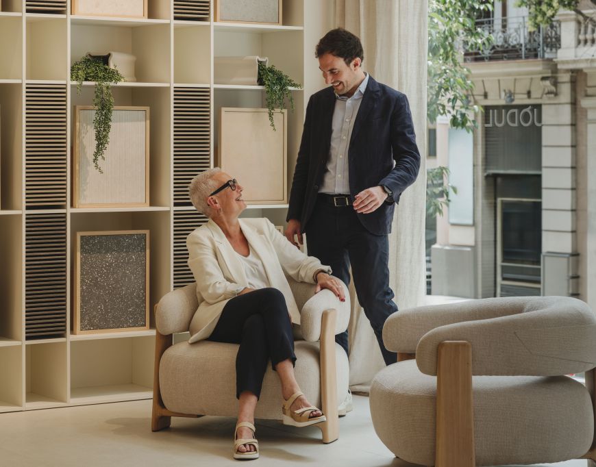Dolors Barfull i Aman Cabanas, directius de Jòdul, en el nou showroom de Barcelona. © Enric Badrinas Dolors Barfull i Aman Cabanas, directius de Jòdul, en el nou showroom de Barcelona. © Enric Badrinas