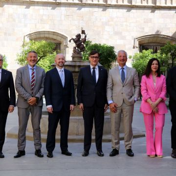 Anunci de la inversió d'OQC al Palau de la Generalitat. © Andrea Salazar / ACN Anunci de la inversió d'OQC al Palau de la Generalitat. © Andrea Salazar / ACN
