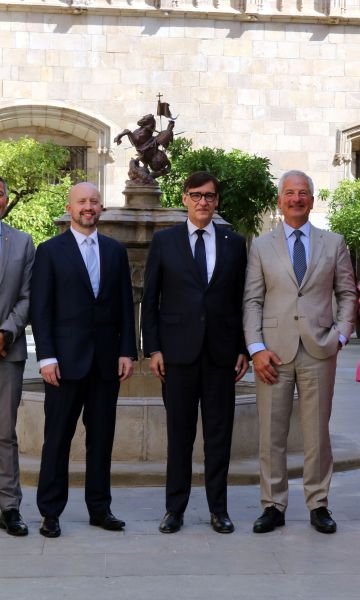 Anunci de la inversió d'OQC al Palau de la Generalitat. © Andrea Salazar / ACN Anunci de la inversió d'OQC al Palau de la Generalitat. © Andrea Salazar / ACN