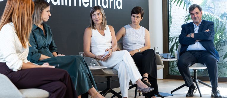 La sessió 'De Catalunya al món: les noves regles de l'exportació agroalimentària' dins del cicle Eixample Talks. © Àngel Bravo La sessió 'De Catalunya al món: les noves regles de l'exportació agroalimentària' dins del cicle Eixample Talks. © Àngel Bravo