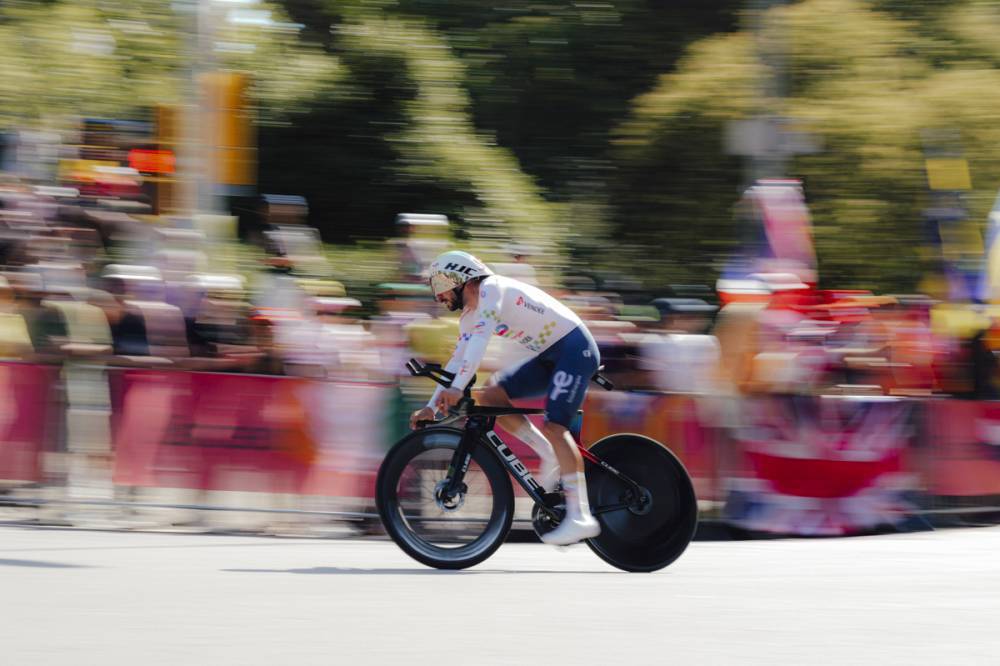 Un dels ciclistes al seu pas per Barcelona. © A.S.O. / Thomas Maheux