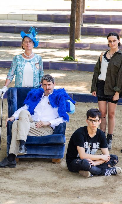 Parking Shakespeare estrena 'Hamlet i les coses podrides' al Parc de l'Estació del Nord. ©Aitor Rodero Parking Shakespeare estrena 'Hamlet i les coses podrides' al Parc de l'Estació del Nord. ©Aitor Rodero
