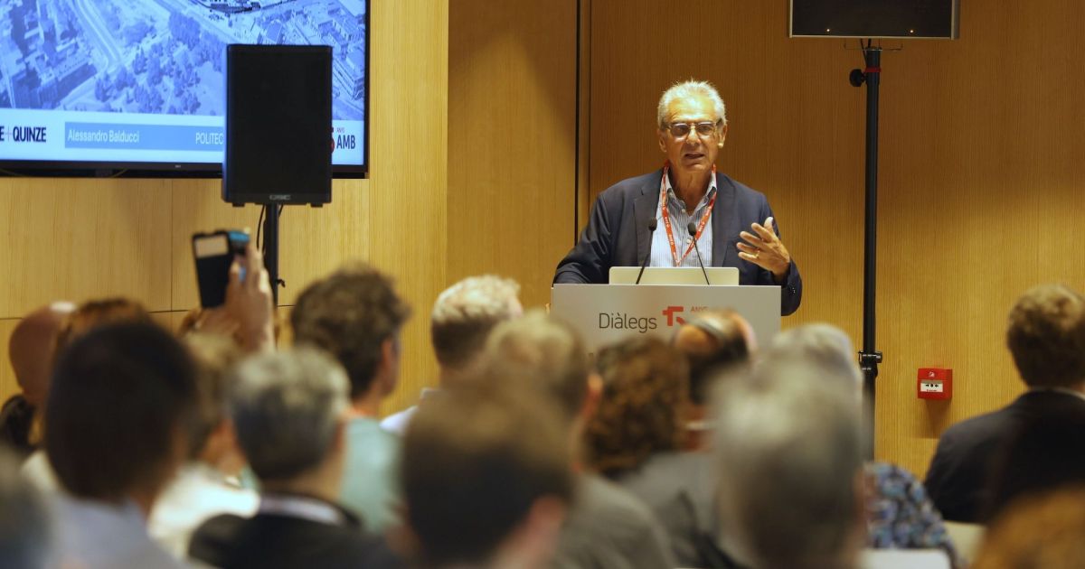 Ponència d'Alessandro Balducci a la jornada de l'AMB. © Oscar Giralt Ponència d'Alessandro Balducci a la jornada de l'AMB. © Oscar Giralt