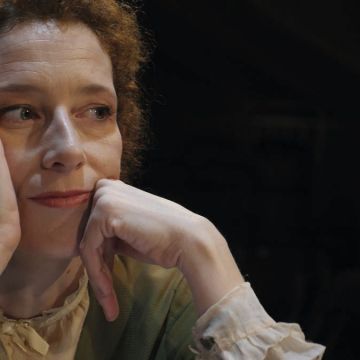 Clara Sanchis protagonitza "Una habitación propia" al Teatre Raval Clara Sanchis protagonitza "Una habitación propia" al Teatre Raval