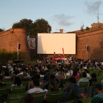 El cicle de cinema Sala Montjuïc torna aquest estiu 2026 El cicle de cinema Sala Montjuïc torna aquest estiu 2026