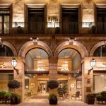 Fachada del histórico nº12 del Passeig de Colom, que desde 2003 es el Hotel Duquesa de Cardona (Grup Duquessa) 