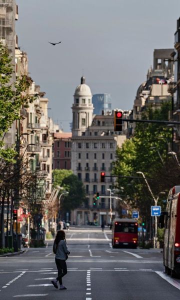 Dos autobusos urbans al carrer Balmes © Ajuntament de Barcelona | Laura Guerrero Dos autobusos urbans al carrer Balmes © Ajuntament de Barcelona | Laura Guerrero