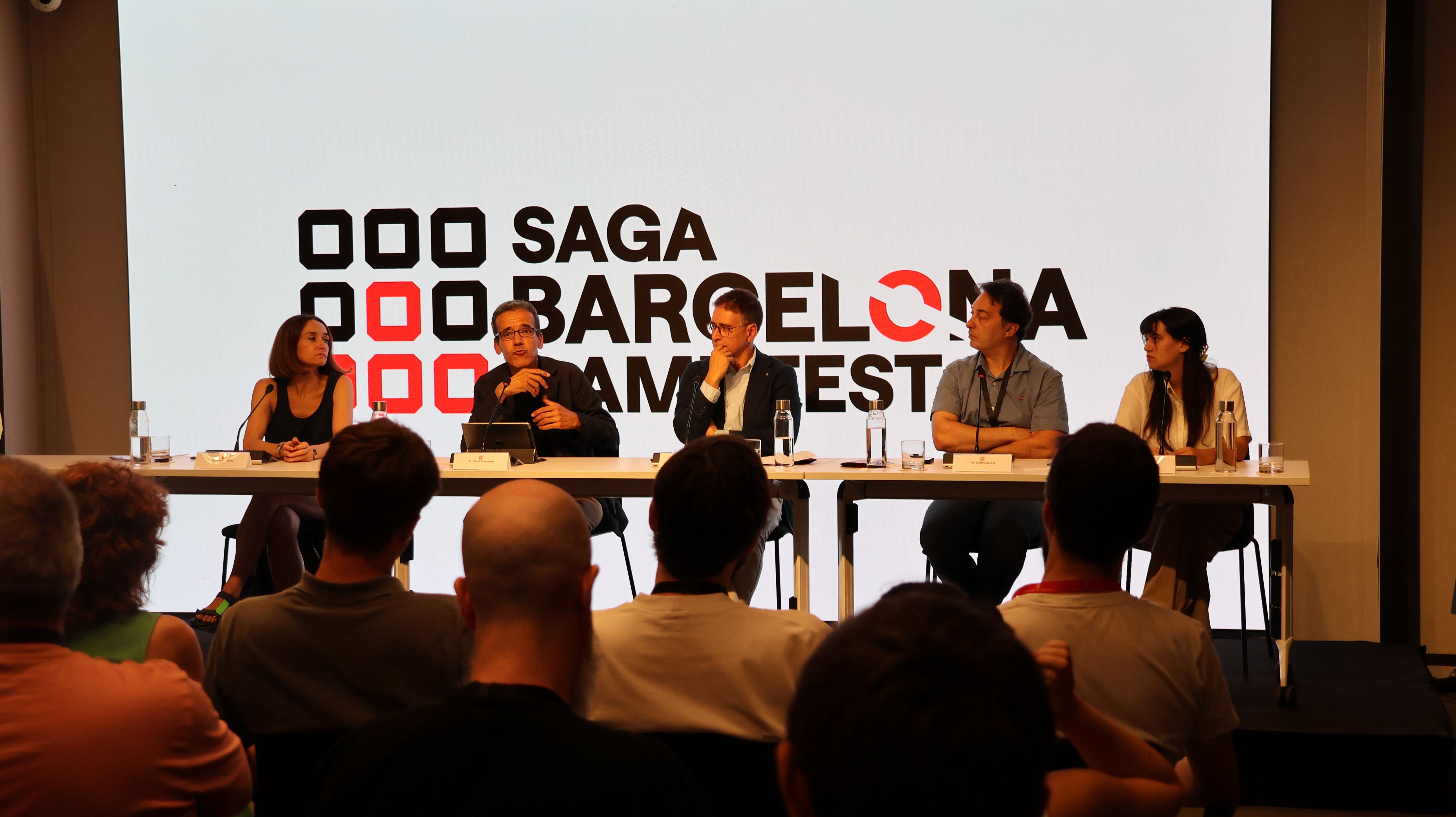 La presentació del SAGA Barcelona Game Fest a càrrec de David Poudevida, Raquel Torreño, Carles Garcia, Roger Serra, Marta Salicrú i Conrad Roset © Cedida