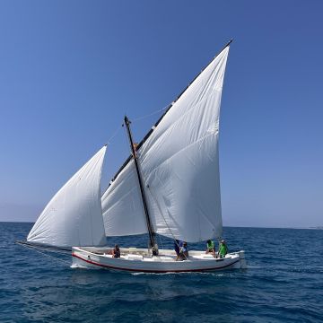Imatge del llagut de vela llatina Santa Espina