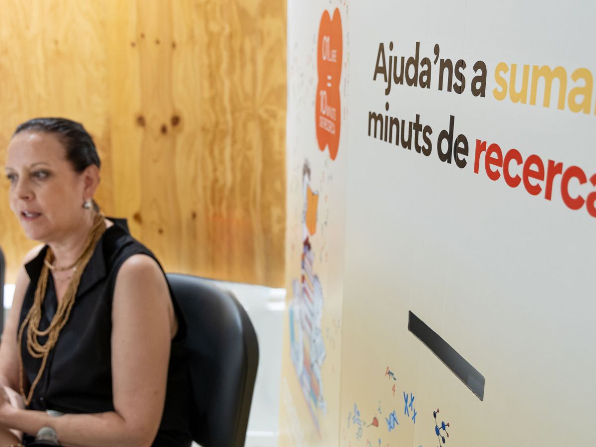 Núria Vilamajó a l'entrevista, per Àngel Bravo Núria Vilamajó a l'entrevista, per Àngel Bravo