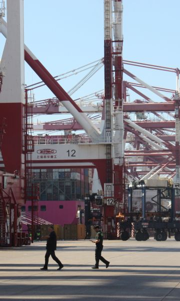 Les grues de la terminal de contenidors Hutchison Ports Best © Alba Ibáñez (ACN) Les grues de la terminal de contenidors Hutchison Ports Best © Alba Ibáñez (ACN)