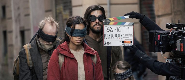 Rodatge del fim 'Birdbox Barcelona', amb Mario Casas. Rodatge del fim 'Birdbox Barcelona', amb Mario Casas.