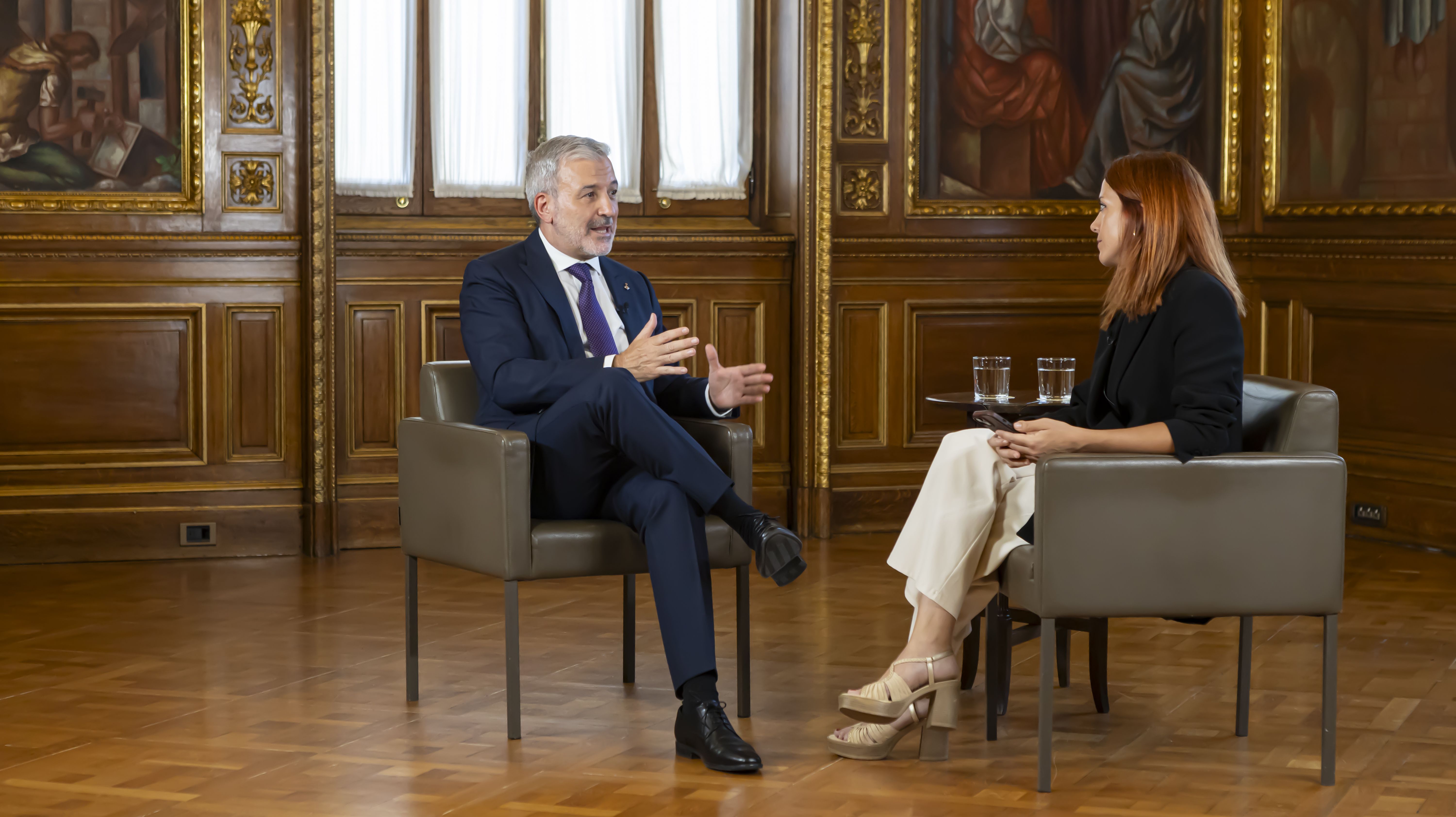 Jaume Collboni, alcalde de Barcelona, i Elena Busquets, directora de The New Barcelona Post © Marc Llibre Jaume Collboni, alcalde de Barcelona, i Elena Busquets, directora de The New Barcelona Post © Marc Llibre