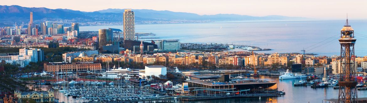 Port de Barcelona al capvespre © Freepick Port de Barcelona al capvespre © Freepick