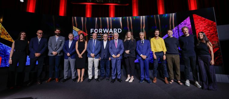 El congrés Forward Tech Summit, de Foment del Treball, reuneix experts per debatre sobre les oportunitats, els reptes i l'impacte de la IA en el sector de l'empresa El congrés Forward Tech Summit, de Foment del Treball, reuneix experts per debatre sobre les oportunitats, els reptes i l'impacte de la IA en el sector de l'empresa
