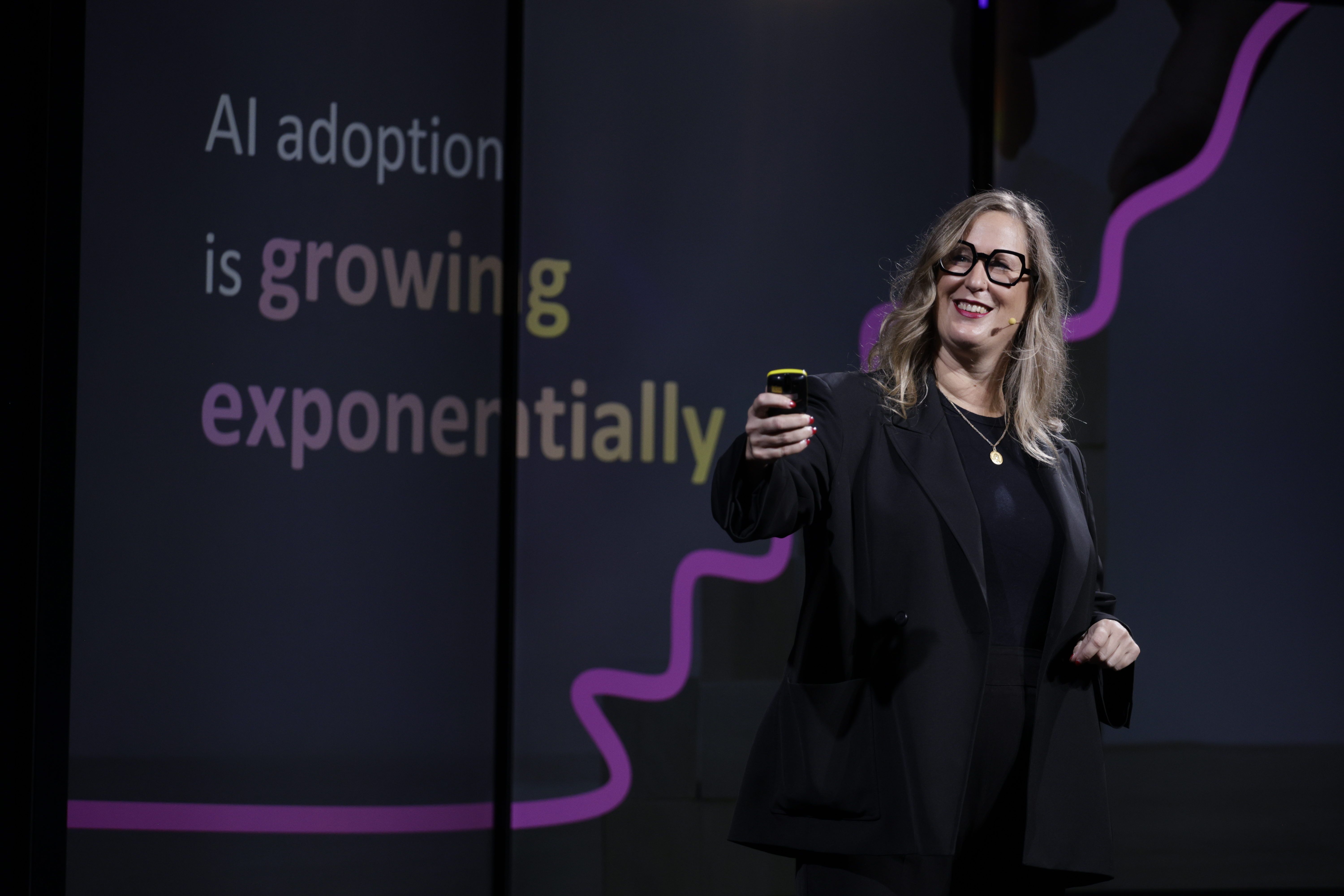Sasha Rubel, directora de Polítiques Públiques per a IA Generativa a EMEA, AWS © Foment del Treball Sasha Rubel, directora de Polítiques Públiques per a IA Generativa a EMEA, AWS © Foment del Treball