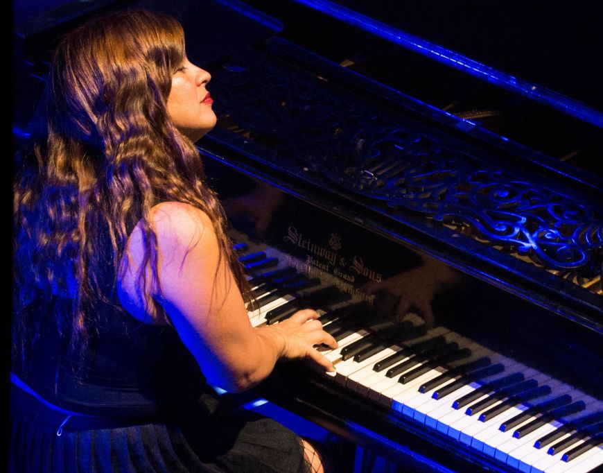 La pianista i compositora Elbi Olalla. © Guiliana Codina La pianista i compositora Elbi Olalla. © Guiliana Codina
