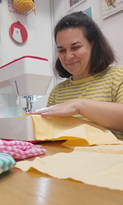 La Mònica Otero és la propietària de Núvols de fils. ©Carme Escales La Mònica Otero és la propietària de Núvols de fils. ©Carme Escales