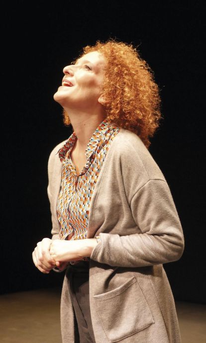 Clara Sanchis es posa sota la pell de Virginia Woolf. ©Masescena Clara Sanchis es posa sota la pell de Virginia Woolf. ©Masescena